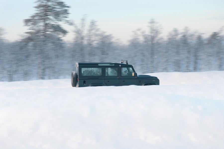  Land Rover Defender 2006 года  (фото 13 из 227)
